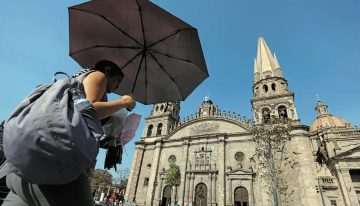 Día de las Madres será caluroso durante el día con posibilidad de chubascos por la tarde-noche