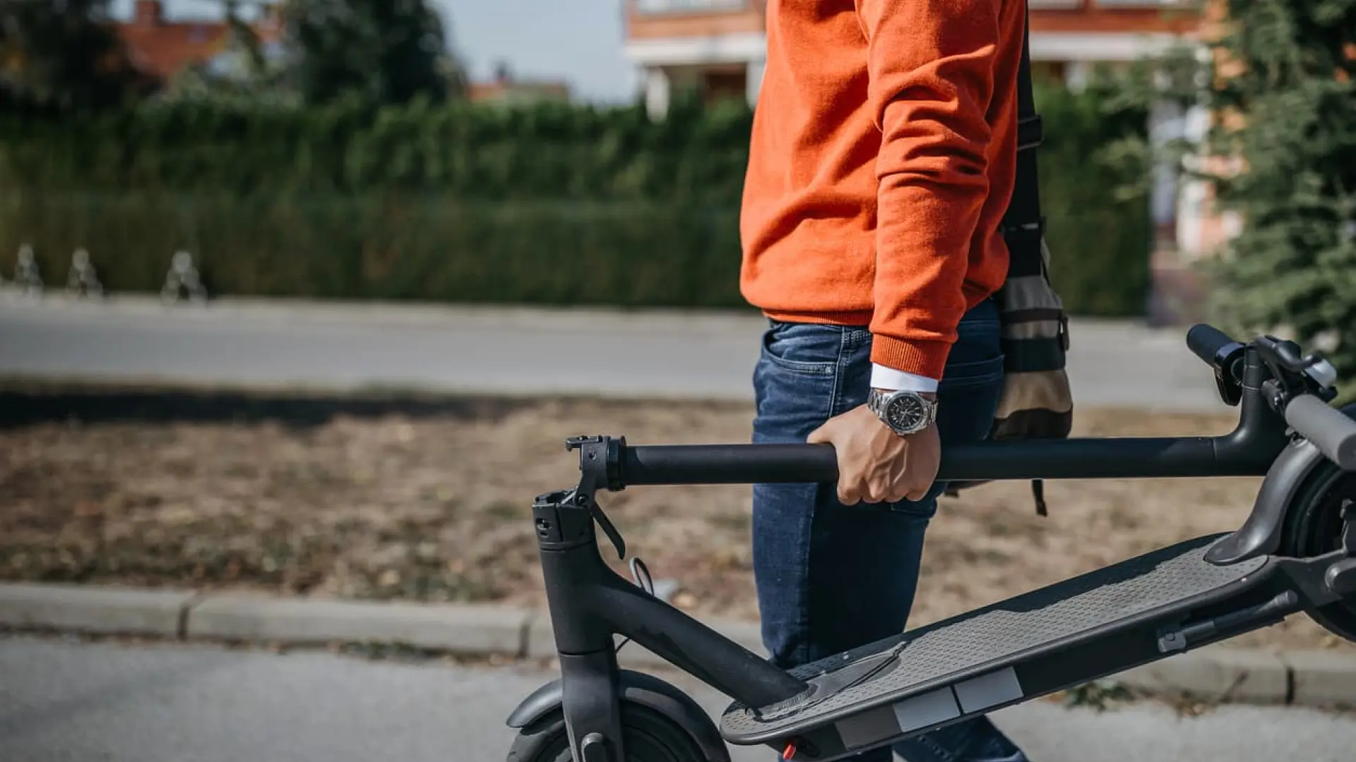 Italia obliga desde este sábado a llevar matrícula en los patinetes eléctricos