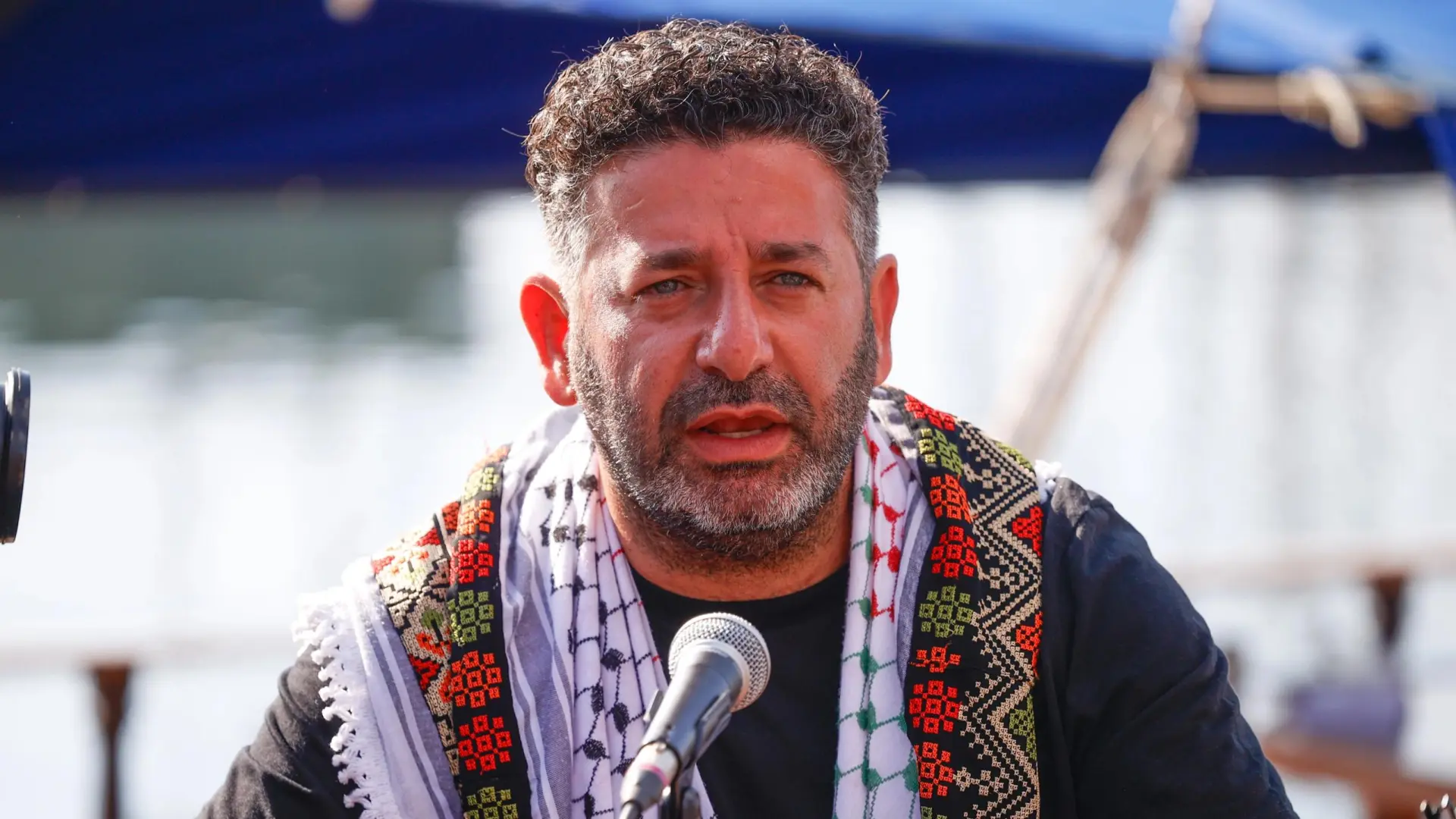 Saif Abukeshek, así es el palestino-español de la flotilla Global Sumud al que Israel acusa de pertenecer a una organización afín a Hamás