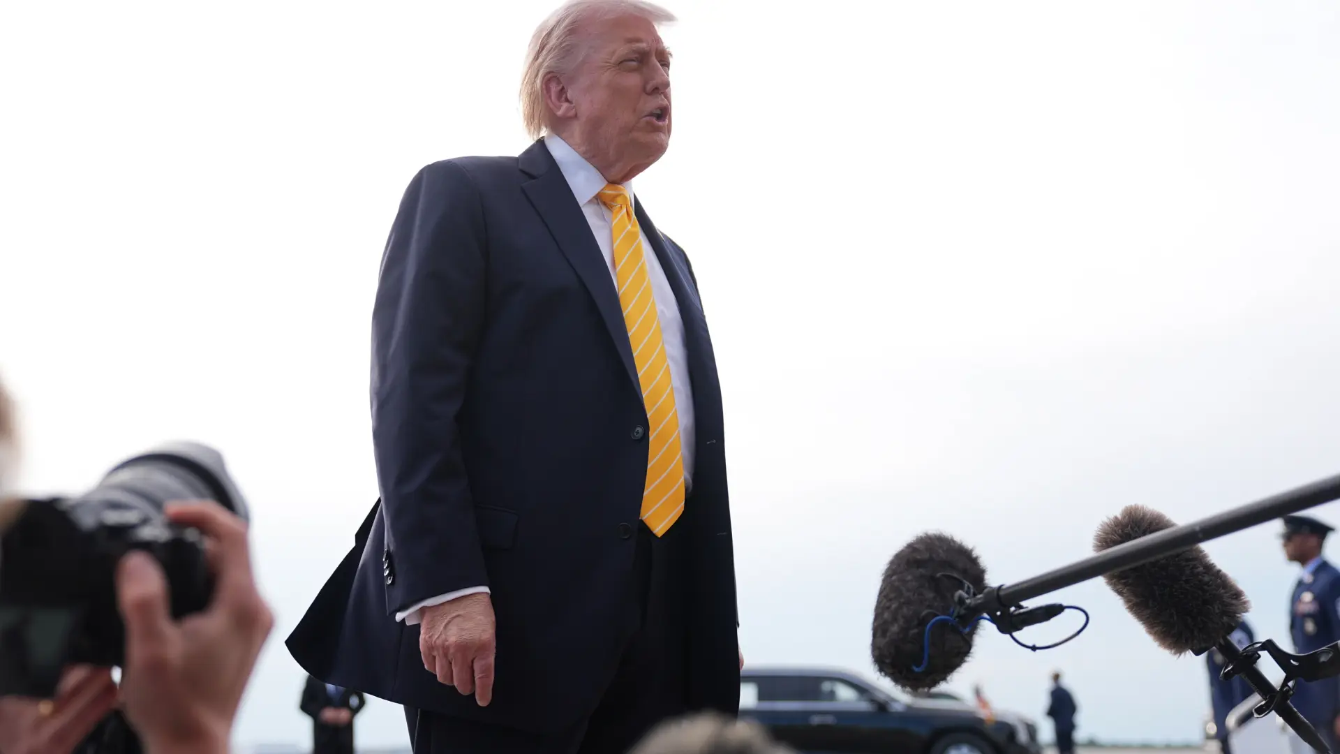 Trump agrava su ruptura con Europa al asegurar que EEUU va a retirar «mucho más de 5.000» soldados de Alemania