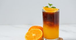 ¿Jugo de naranja con café? El coctel sin alcohol que refresca y despierta