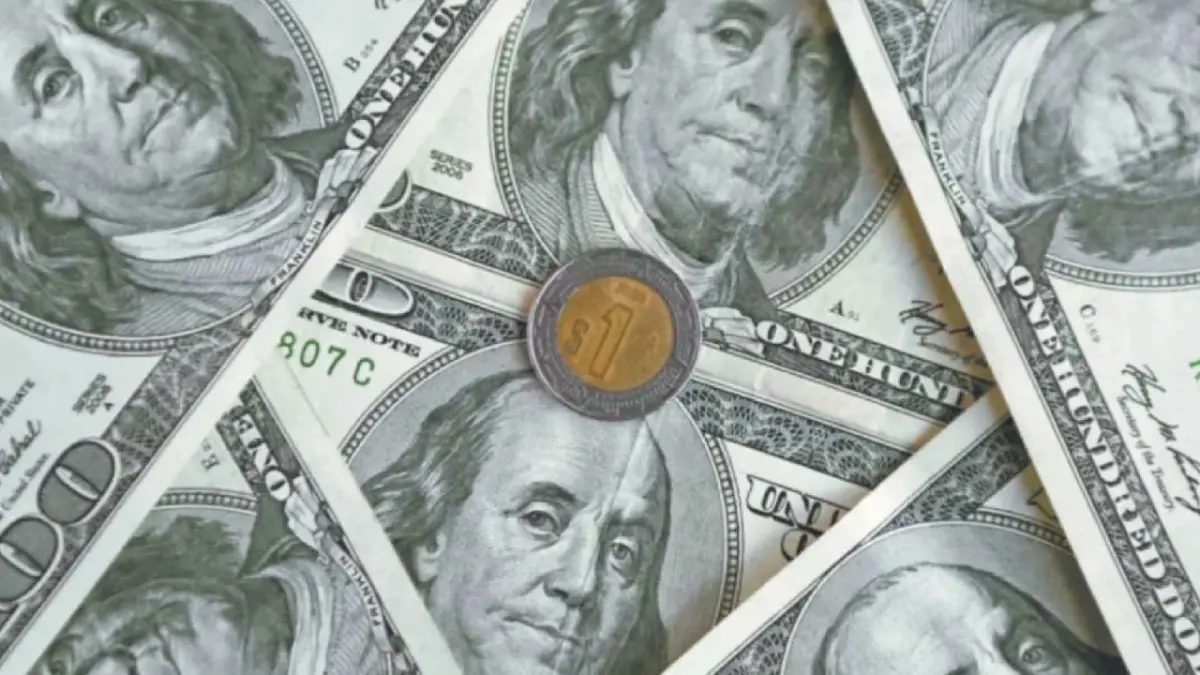 Peso mexicano se deprecia levemente frente al dólar tras ataque estadounidense en Irán