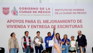 Entrega Clara Brugada más de 4,000 créditos de vivienda y 500 escrituras para familias capitalinas