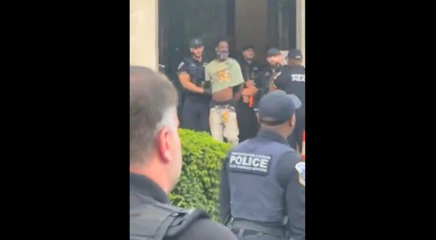 Presunto delincuente armado irrumpe en el Instituto Cultural Mexicano en Washington; no reportan heridos