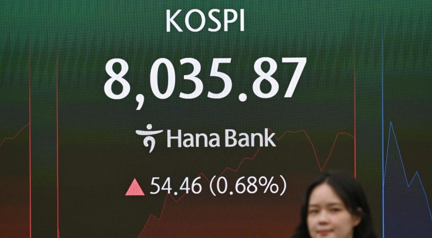 El índice Kospi de Seúl supera los 8,000 puntos por primera vez impulsado por la tecnología