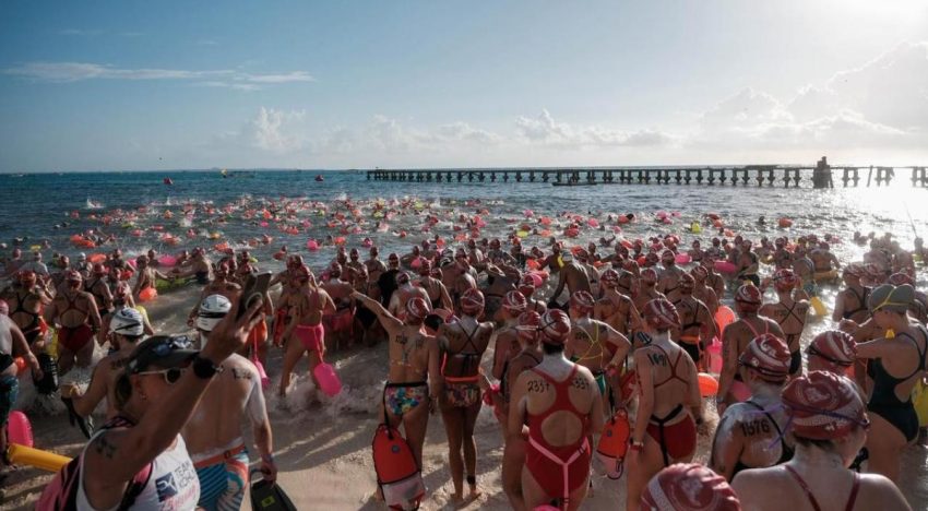 Mara Lezama da salida a “El Cruce” Cancún- Isla Mujeres, competencia de aguas abiertas de talla mundial