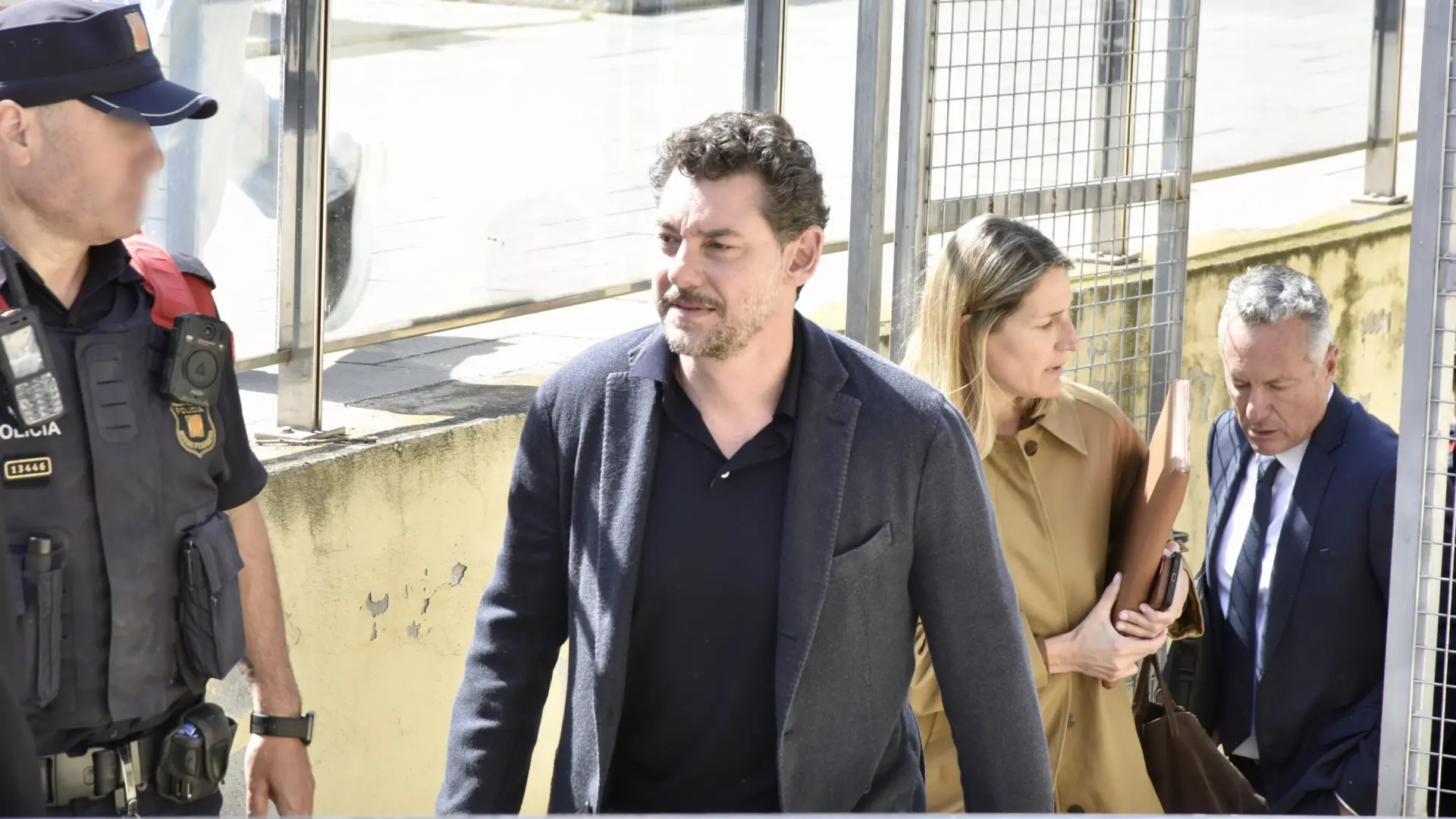 Las fianzas millonarias, el efecto disuasorio para evitar que los ricos huyan de la Justicia