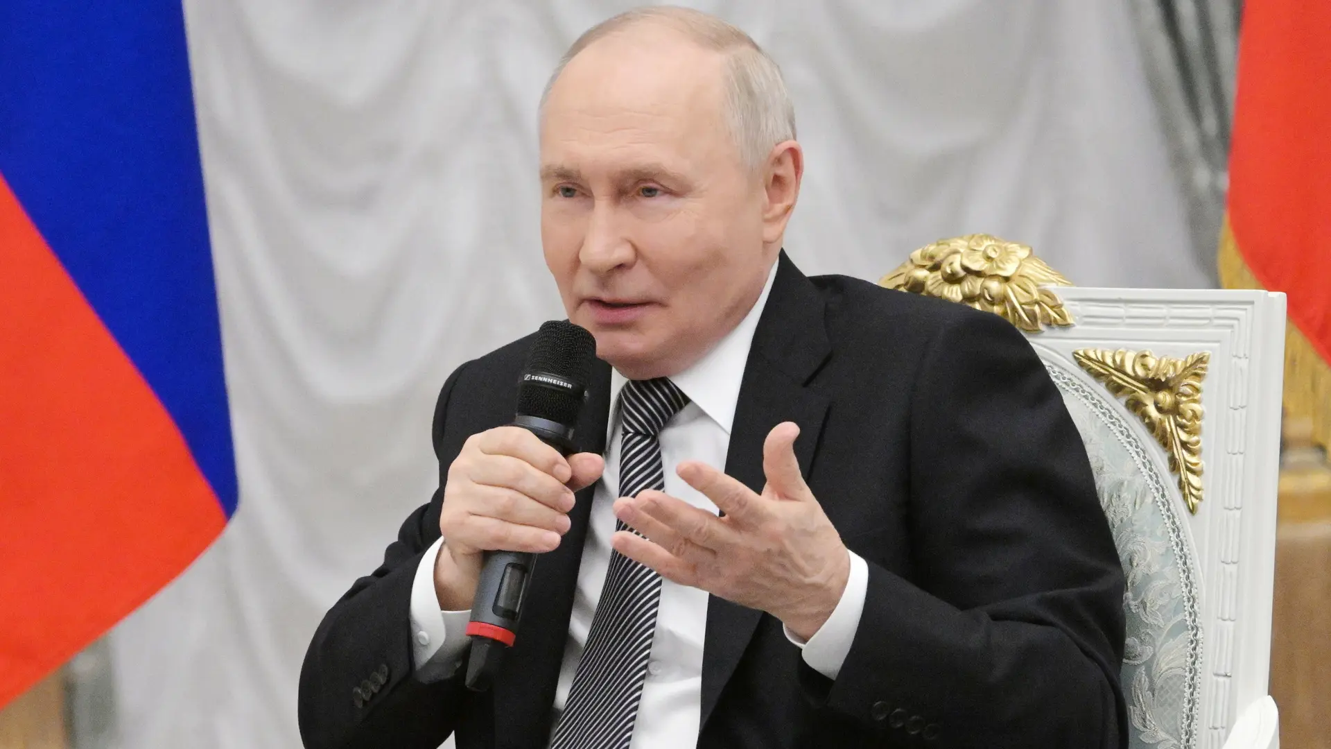 Putin condena el «ataque terrorista» de la «neonazi» Ucrania contra un centro educativo que deja seis muertos