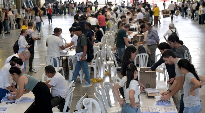 Ambiente mundialista y electoral en Bogotá