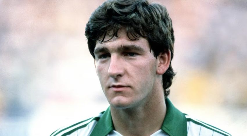 Quién fue el jugador más joven en haber debutado en la historia de los Mundiales
