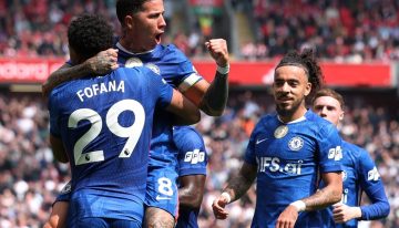 Enzo Fernández le dio el empate a Chelsea en la visita al Liverpool de Alexis Mac Allister