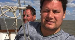 «Déjenlo venir al funeral de su papá», clamó la esposa del abogado argentino preso en Venezuela