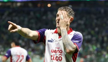 El inoxidable Pablo Vegetti le sacó a Palmeiras un impactante invicto en la Copa Libertadores: gol y festejo a lo «pirata» para Cerro Porteño