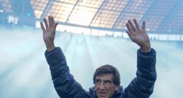 Gustavo Costas se despidió de los hinchas de Racing sin mencionar a la dirigencia