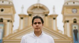 FOTOS: Lester Toledo logró visitar a la Virgen de la Chinita tras 10 años en el exilio