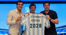 Costas se despidió de Racing en medio de una grieta: a quién buscará Milito para reemplazar al DT ídolo y campeón de la Sudamericana