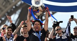 PSG celebró la Champions ante 100 mil  fanáticos y fue recibido por Macron, pero los festejos terminaron con 780 detenidos en Francia