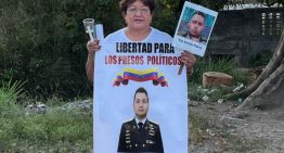 Excarcelaron a Merys Torres, madre del capitán Antonio Sequea (VIDEO)