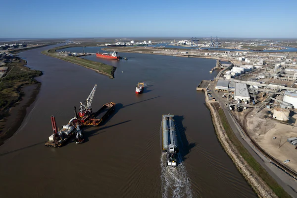 Bloomberg: Las petroleras vuelven a mirar a Venezuela, pero con cautela ante nuevas inversiones