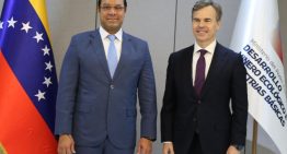 John Barrett instó al régimen de Delcy Rodríguez a consultar con el sector privado sobre la minería