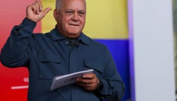 Diosdado Cabello no tardó en criticar el plan de María Corina Machado para mejorar calidad educativa