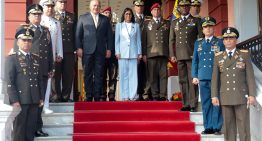 Fanb colgó imagen de Delcy en cuarteles militares… sin banda presidencial