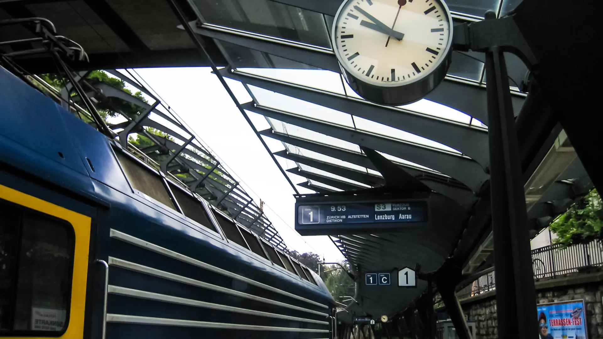 Tres heridos en un ataque con cuchillo en una estación de tren en Suiza