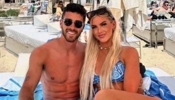 “Tiene que mejorar en los centros”: la divertida observación de Marcos Senesi a su novia futbolista
