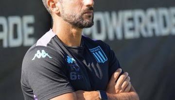 Sigue el escándalo con Rosario Central vs Racing: la Academia despidió a un DT de las inferiores por una expresión violenta contra los arbitrajes