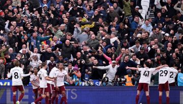 Arsenal le ganó a West Ham en un final súper polémico: acaricia el título en la Premier League y le da una mano enorme al Tottenham