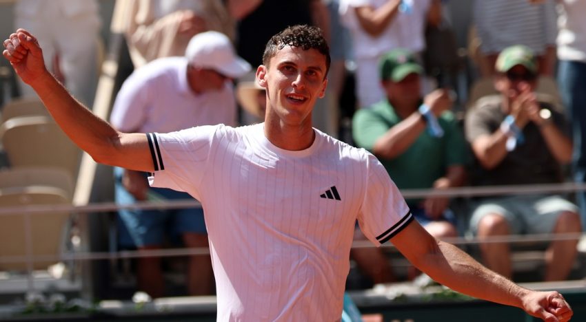 Anatomía de un batacazo: cómo Juanma Cerúndolo derrumbó al invencible Sinner en Roland Garros