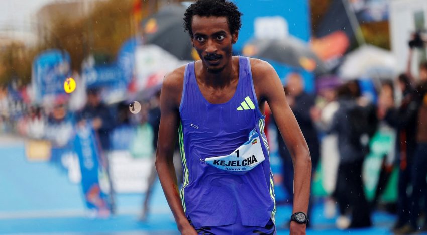 Yomif Kejelcha, el otro súper hombre que bajó las dos horas en el maratón de Londres: un segundo que nadie olvidará