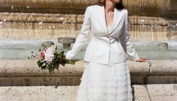 La novia española que recorrió París con un traje de Dior comparte las direcciones clave para casarse en la capital francesa