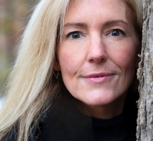 Entrevistamos, durante su visita a Madrid, a Kathryn Stockett, autora de 'El club de las indomables' (la novela que meterás en tu bolsa de piscina)