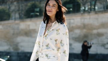 ¿Por qué nos sigue fascinando Alexa Chung, la personificación de la elegancia sin esfuerzo? Sus mejores looks de largo, corto, con vaqueros y las tendencias más difíciles