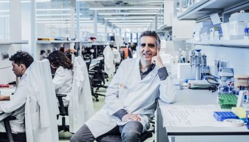 Manel Esteller, epigenetista y experto en longevidad: «La supercentenaria María Branyas tenía una dieta antiinflamatoria gracias a los probióticos de los yogures fermentados»