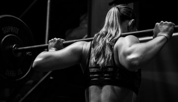 Mariola Corega, campeona de halterofilia: «La palabra 'tonificar' hace que el entrenamiento de fuerza parezca pequeñito e inofensivo. Flaco favor. No existe el tono sin músculo»