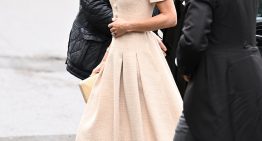 Kate Middleton, la invitada más elegante a la boda de Peter Phillips y Harriet Sperling en los Cotswolds con total look en color beige y un homenaje a la princesa Diana oculto en sus accesorios