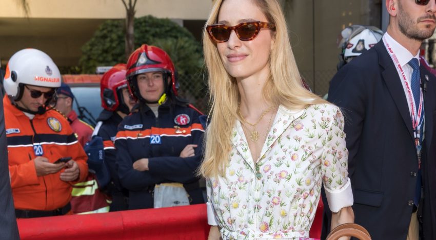 Las mujeres elegantes siempre tienen en su armario un vestido camisero y estos 6 son los más bonitos que hemos encontrado para el verano