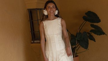 La novia marbellí de los pendientes con forma de flor