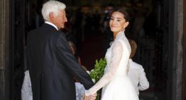 Con un vestido de Lorenzo Caprile y en la Iglesia de Santa Bárbara: así ha sido la boda de Amanda Lange y el hijo del conde Rudi