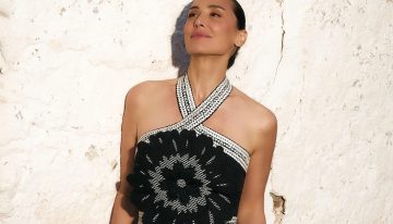 Tamara Falcó tiene el vestido de invitada con el escote más favorecedor del verano para tu fiestas junto al mar
