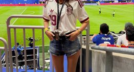 Inés García, la novia de Lamine Yamal, ha encontrado en Zara las sandalias más elegantes dejándonos un lookazo en el primer partido de España en el Mundial