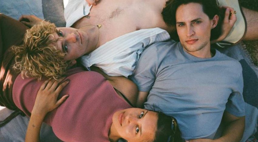 Cuidado, que duele: 'Trío', así es la miniserie sueca que desmonta todos los clichés del amor a tres bandas en sólo seis episodios