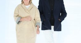 Así en verano como en invierno, en los desfiles de moda masculina y femenina, hay dos básicos de fondo de armario a los que Miuccia Prada siempre recurre para ir a trabajar