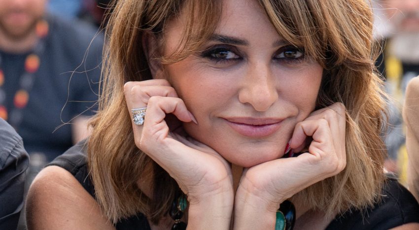 Mónica Aránguez, experta en micropigmentación: «Las cejas de Penélope Cruz tienen una  ligera elevación hacia el tercio exterior para reforzar la expresión sin endurecerla y enmarca su mirada»