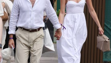Y hablando de vestidos bonitos, la invitada más elegante en Wimbledon (hasta el momento) trabaja en la moda, tiene el zapatero más envidiado de Londres y ha elegido un diseño blanco infalible