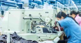 La USTR propone un arancel de 10% a México por importar productos fabricados con mano de obra forzosa