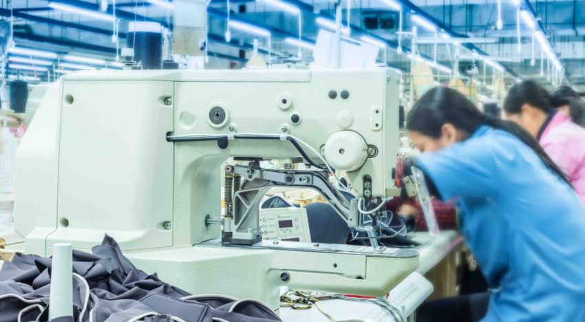 La USTR propone un arancel de 10% a México por importar productos fabricados con mano de obra forzosa