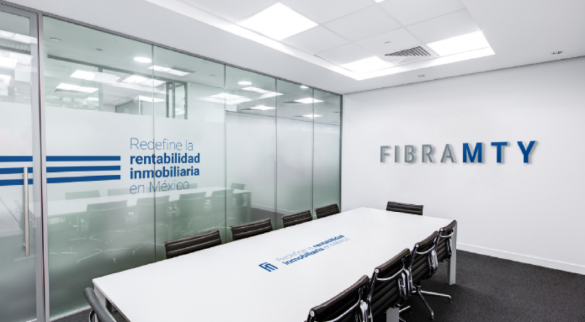 Fibra MTY cae en la BMV tras concretar la compra de Fibra Macquarie